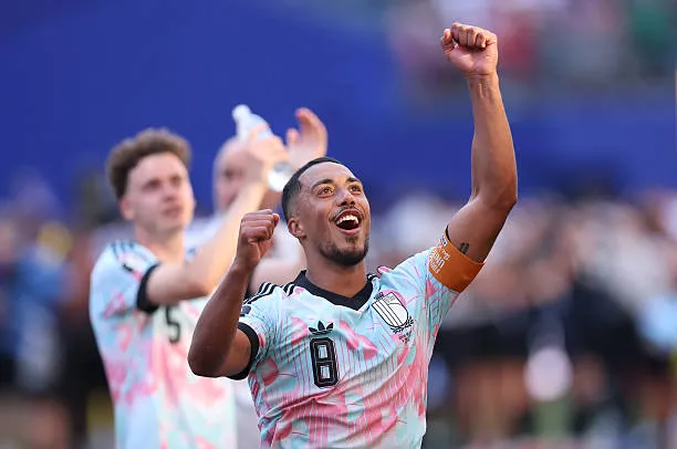 Manchester United Step Up Tielemans Pursuit with Release Clause Activation - Image 2