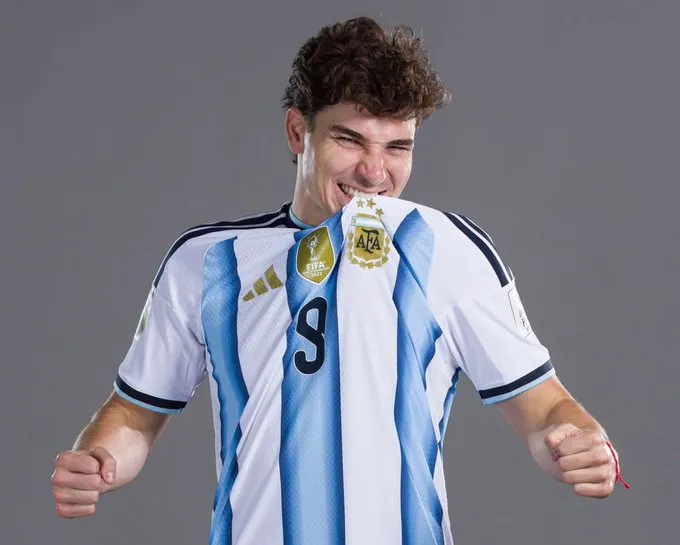 Atlético Madrid Maintain Firm Stance on Julián Álvarez Amid Transfer Interest