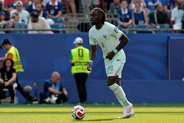 Manchester United Explore Manu Koné Deal as Midfield Reinforcement Search Intensifies - Image 1