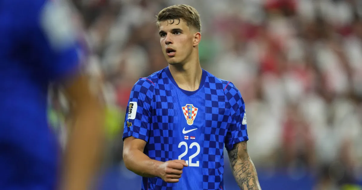 Brighton announce arrival of Vuskovic in club-record deal