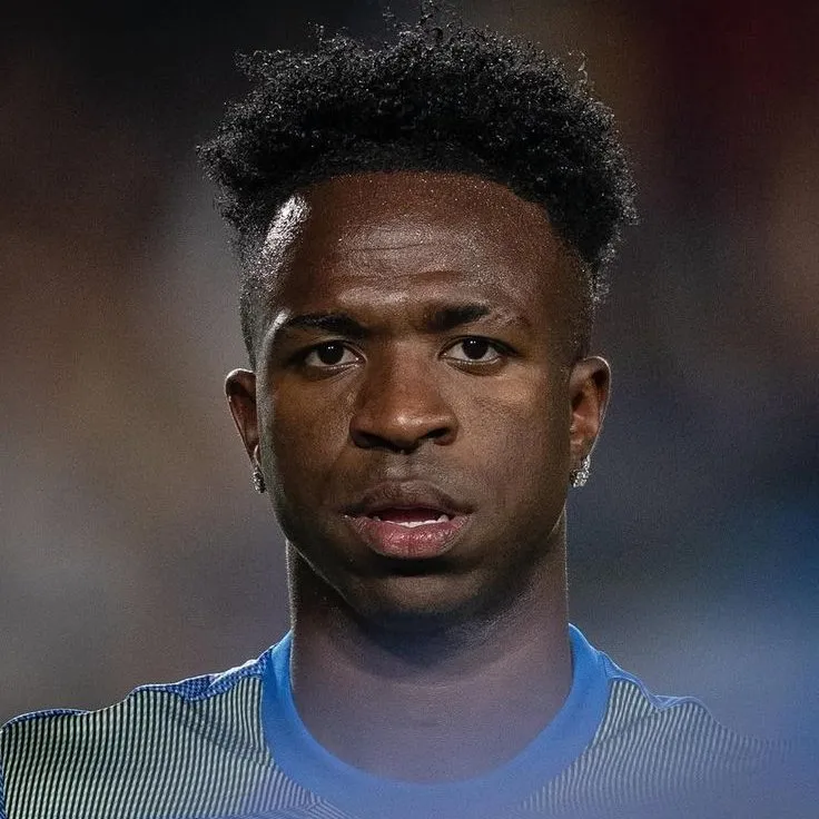 Real Madrid Concerned Over VinĂcius Jr Future Amid Contract Uncertainty