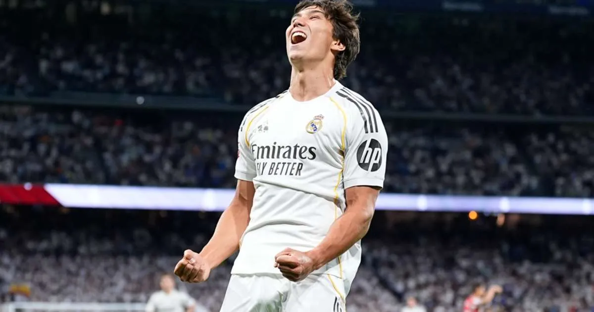 Arbeloa lauds Fulham's Garcia as 'one of the best strikers in the world