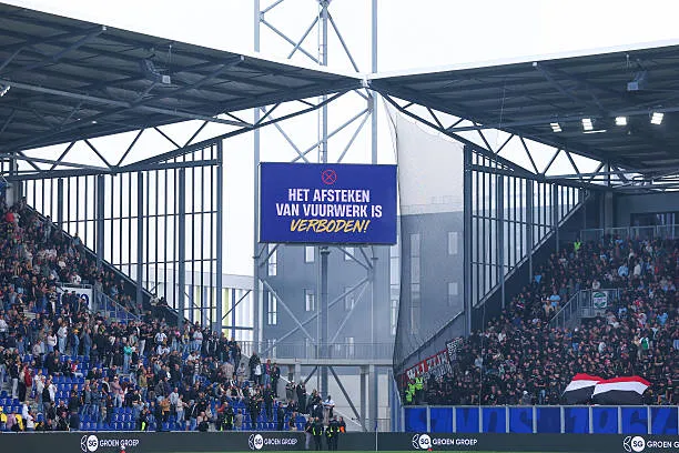 Cambuur Vs Feyenoord Halted After Fireworks Disrupt Eredivisie Clash