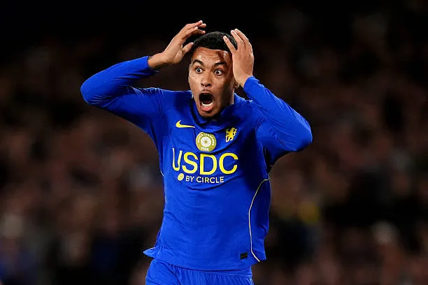 Rogers Accuses Palmer Of “Stealing” The MOTM Award After Chelsea Thriller