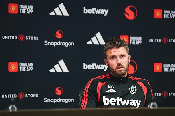 Michael Carrick Urges Calm After Manchester United Suffer Shock Defeat To Hull City