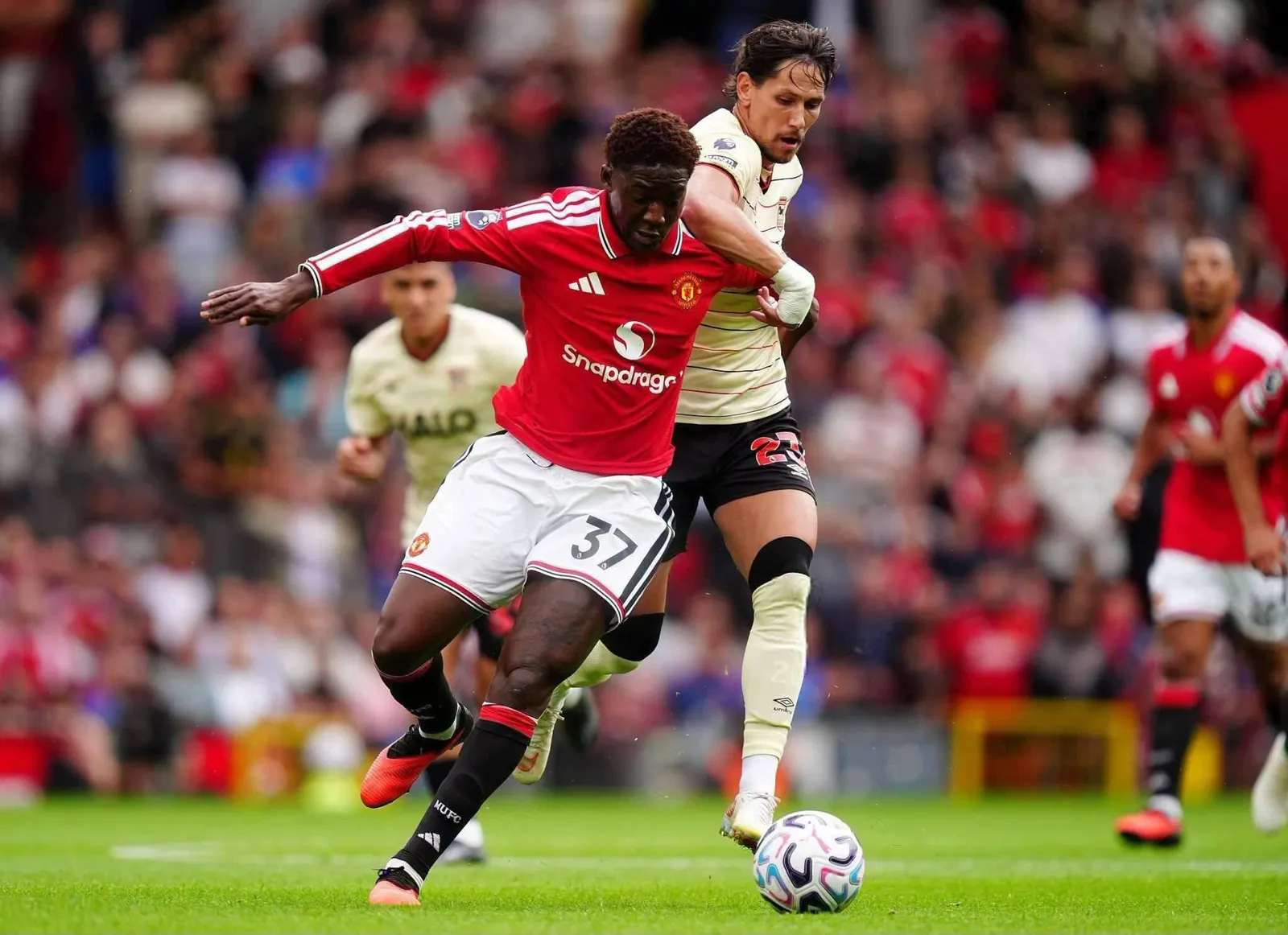 Kobbie Mainoo Leads Premier League for Possession Won