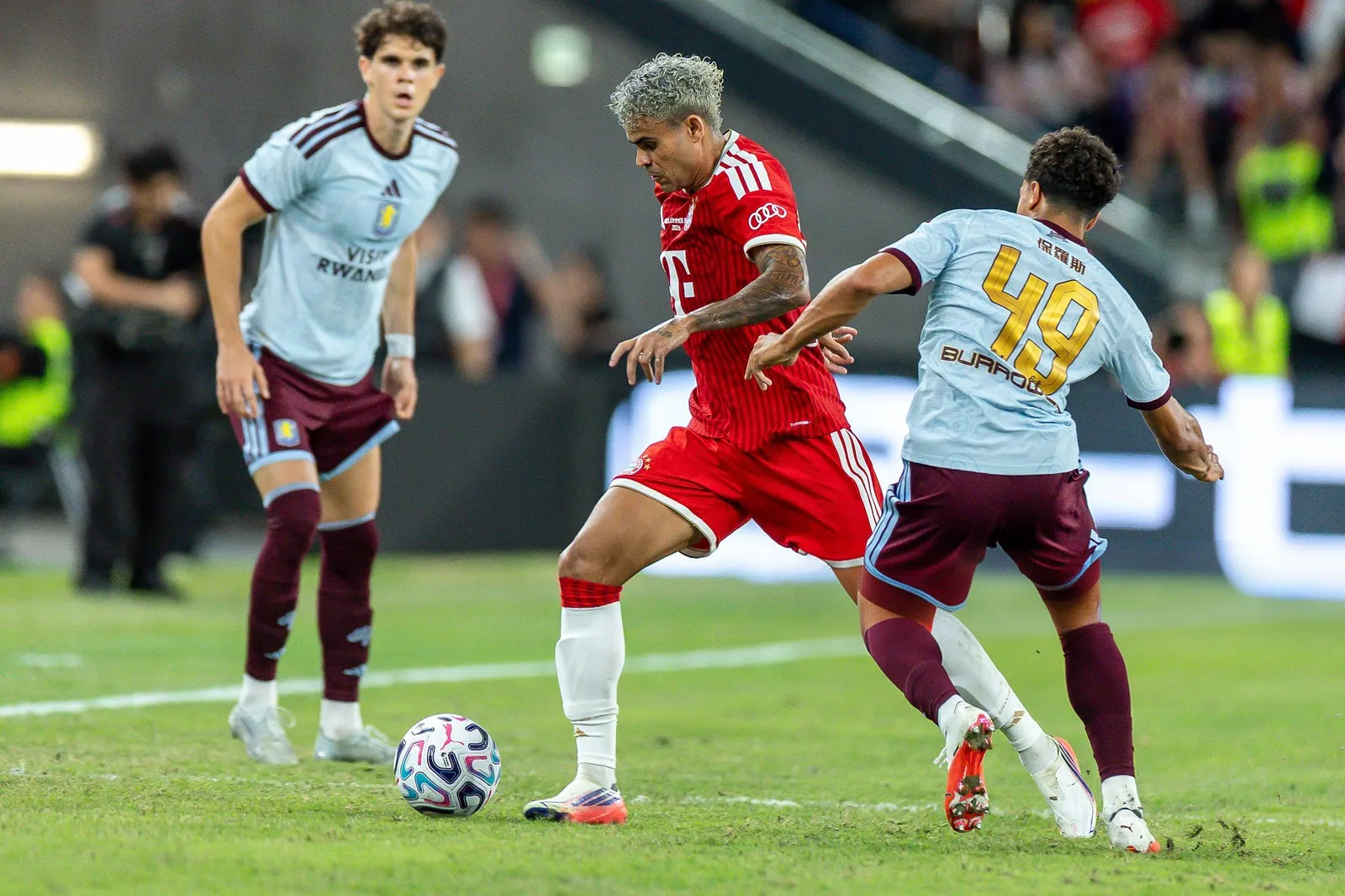Luis Díaz Shines as Bayern Beat Aston Villa in Pre-Season - Image 2