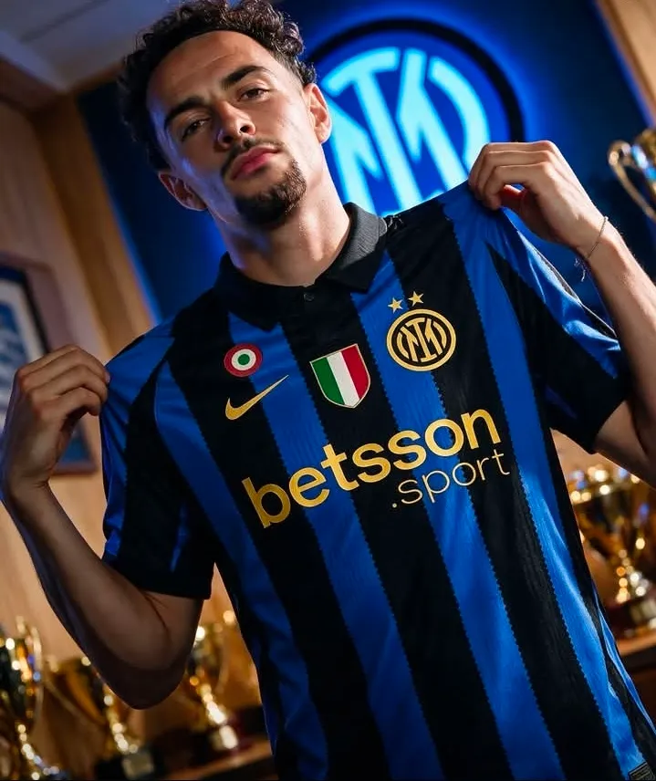 Curtis Jones Leaves Liverpool for Inter in €35m Deal - Image 1