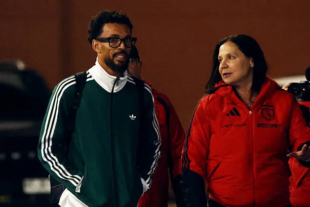 Vozinha’s Arrival Sparks Frenzy As Thousands Welcome Colo-Colo’s New Goalkeeper - Image 2