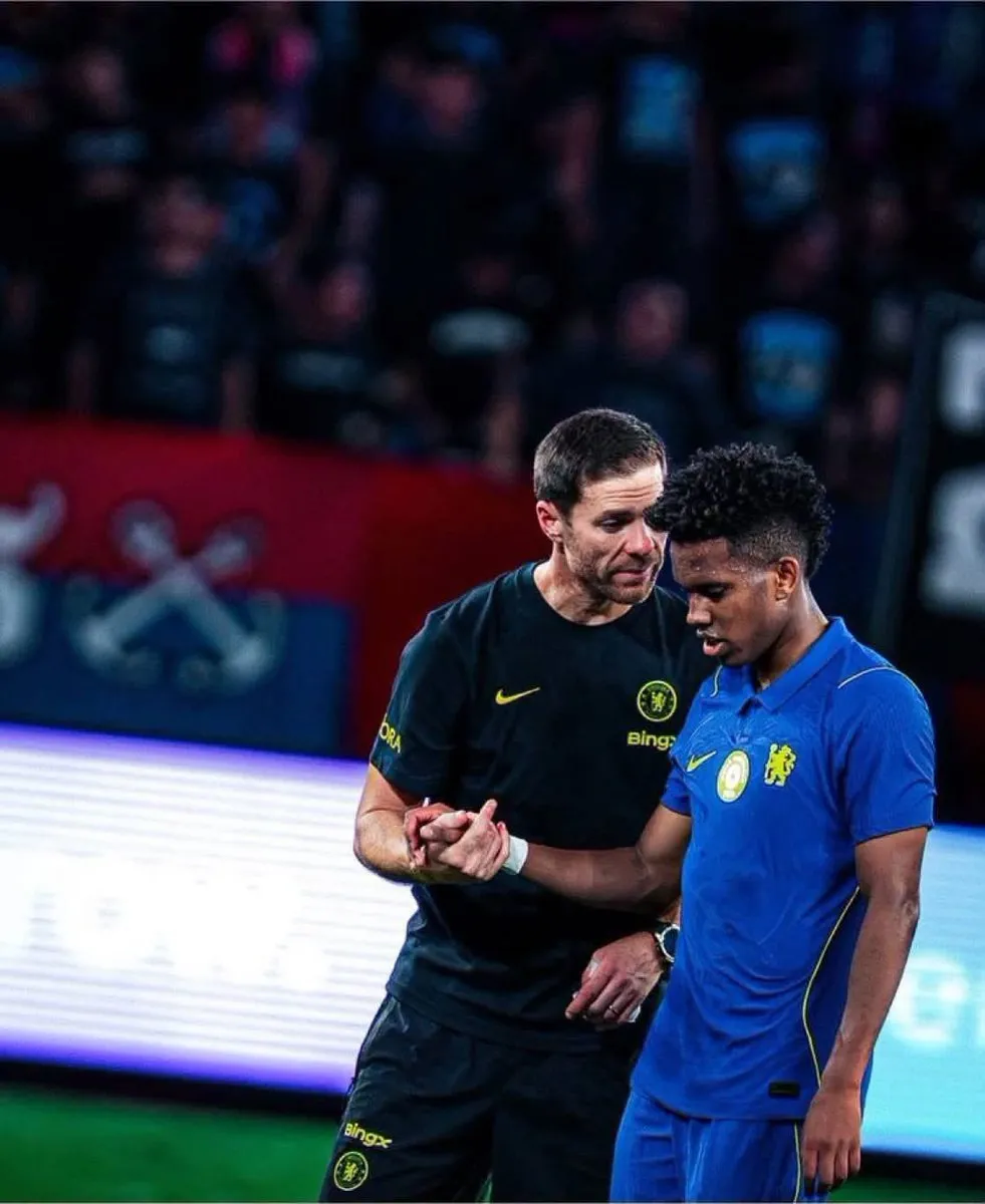 Frank Leboeuf Suggests Estevão May Have to Leave Chelsea - Image 1