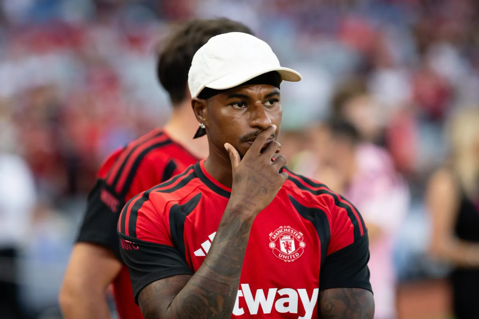 Rashford Returns to Man United in No.9 Shirt - Image 1