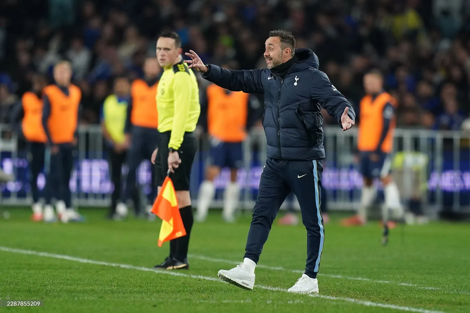 Can Roberto De Zerbi's Tottenham Rebuild Shock the Premier League - Image 2